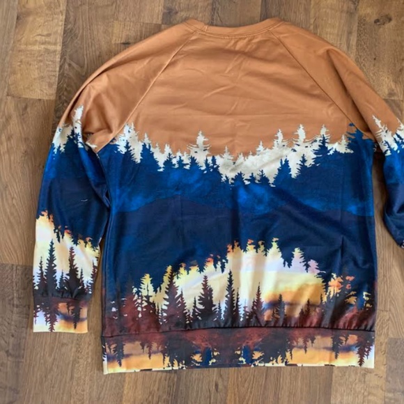 Landscape Pullover - Picture 9 of 11